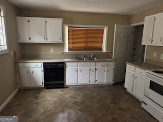 194 Burbank Drive Southwest Atlanta, GA 30314 - Photo 4 of 10