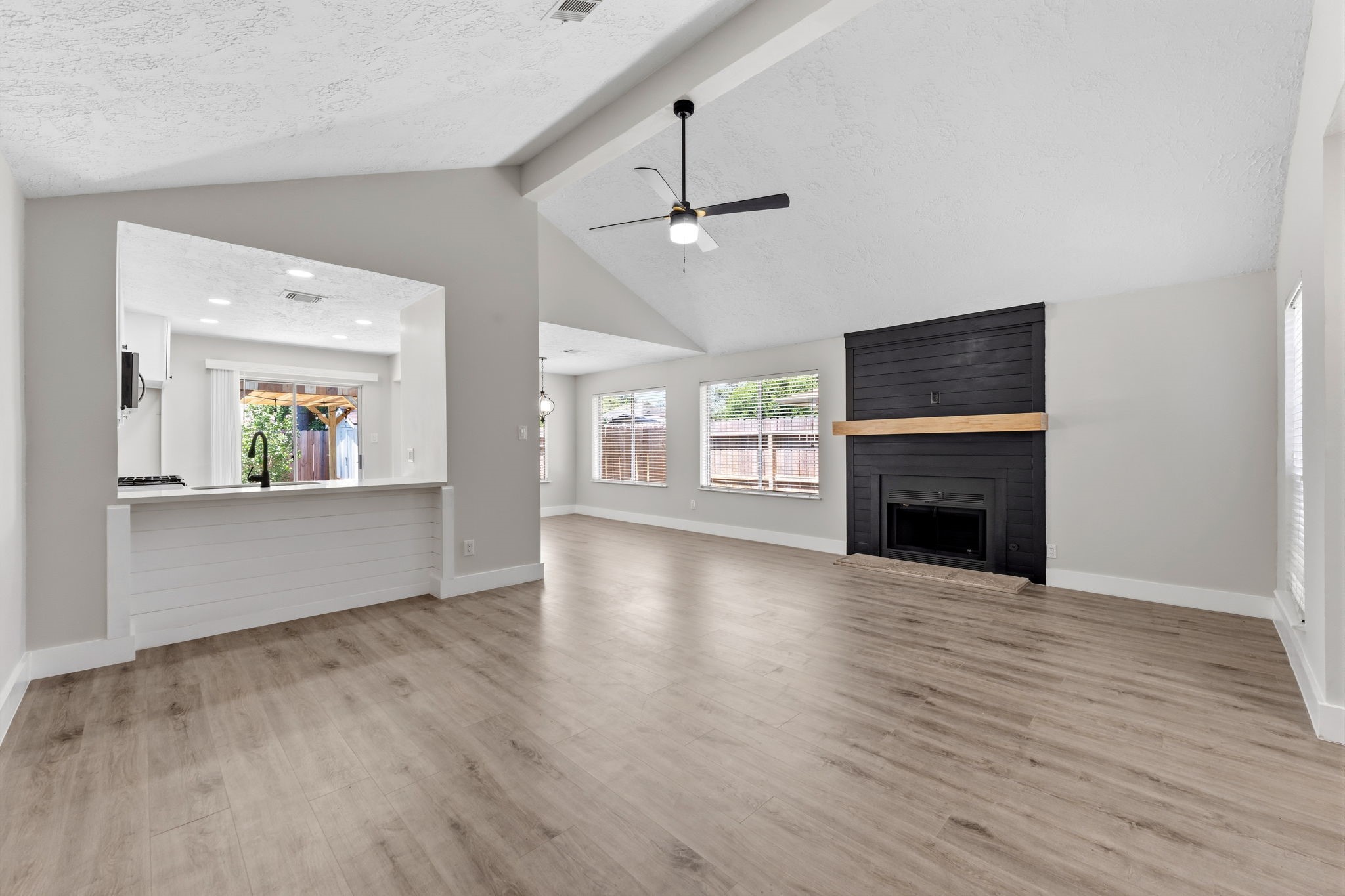 3535 Nutwood Lane Spring, TX 77389 - Photo 5 of 32