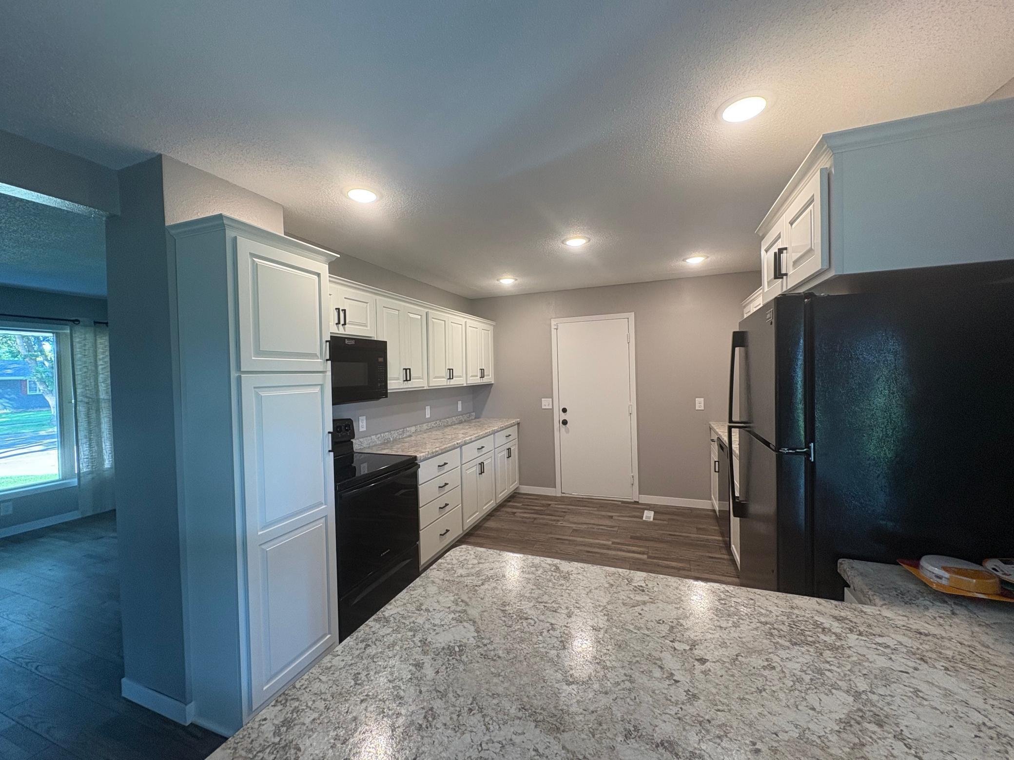 907 10th Street South Benson, MN 56215 - Photo 9 of 35