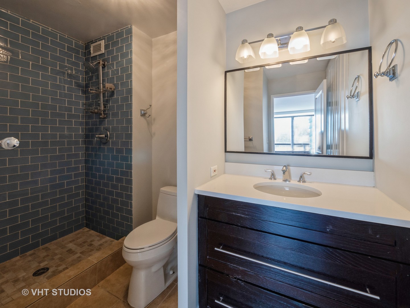 3150 North Sheridan Road, Unit 7C Chicago, IL 60657 - Photo 9 of 12