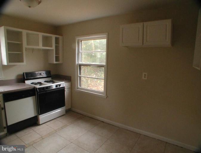 3015 Blueford Road Kensington, MD 20895 - Photo 6 of 10 Kitchen