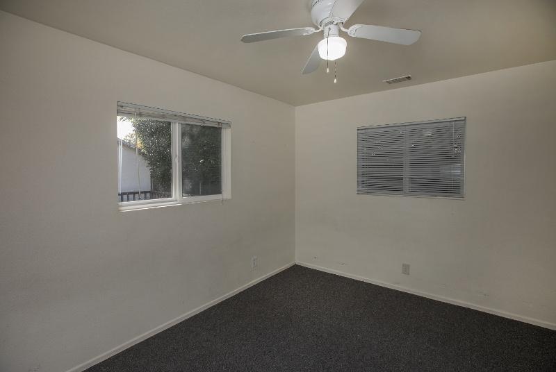 147 Oliver Road Santa Barbara, CA 93109 - Photo 12 of 21 12Bed1 (800x536)