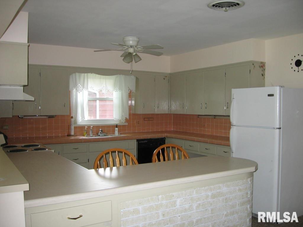 366 North Normal Street Macomb, IL 61455 - Photo 5 of 13 Gallery Image 5