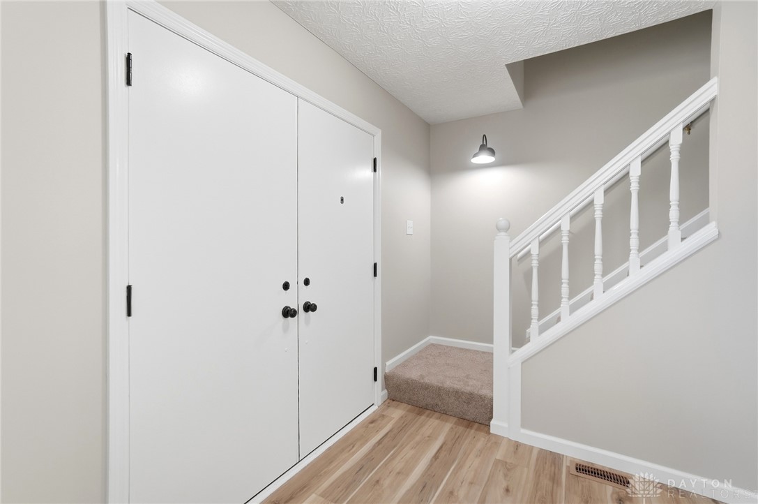 807 Linkhart Road Wilmington, OH 45177 - Photo 7 of 48