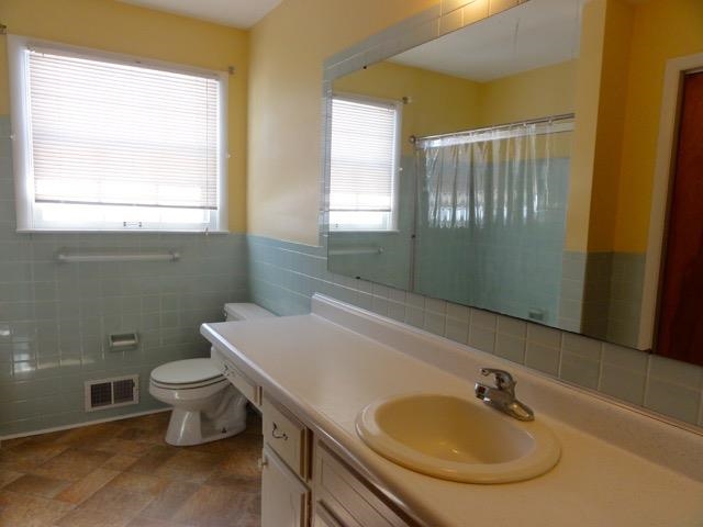 3408 West Torquay Road Muncie, IN 47304 - Photo 9 of 30