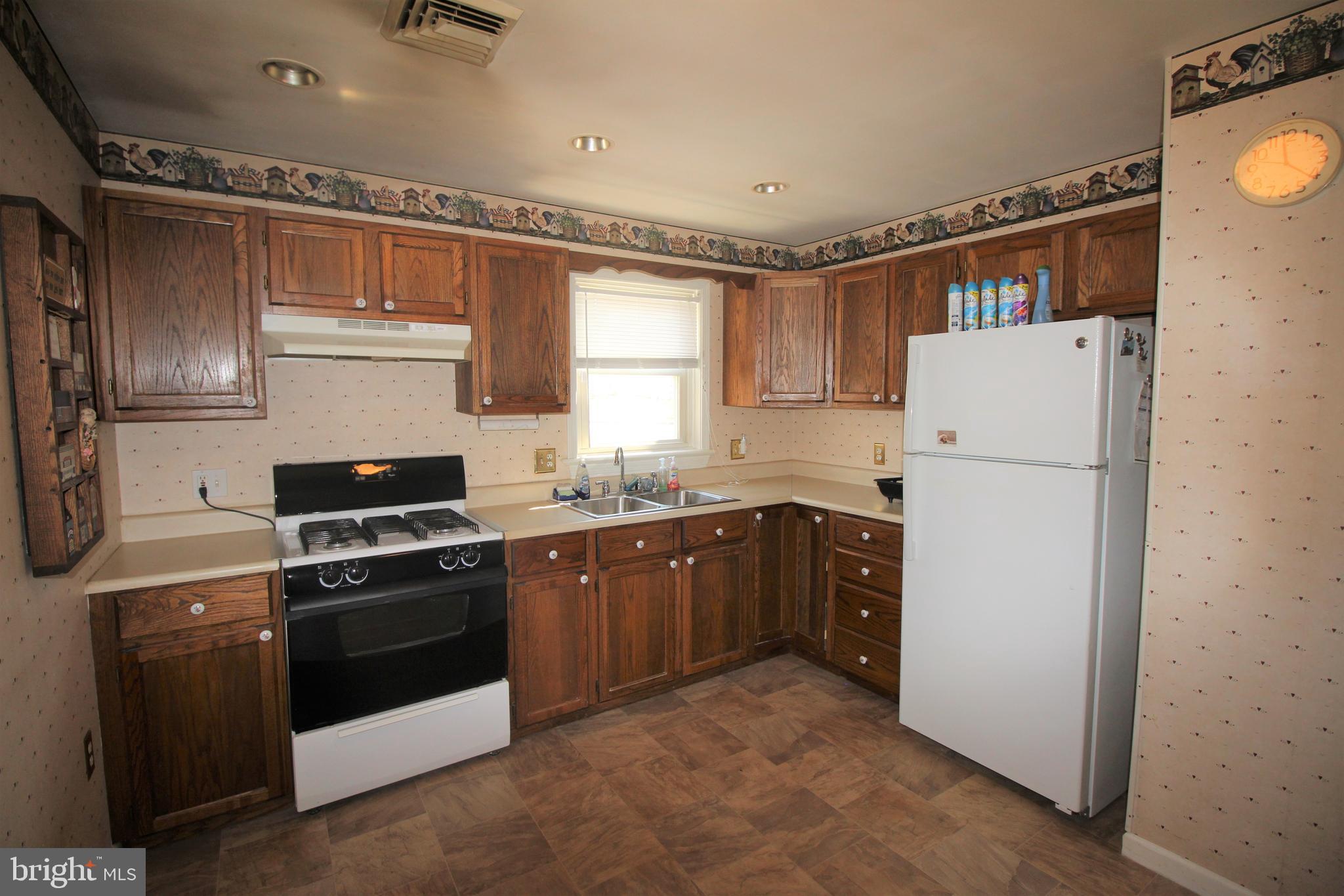 1933 Wabank Road Lancaster, PA 17603 - Photo 2 of 17 Gallery Image 2