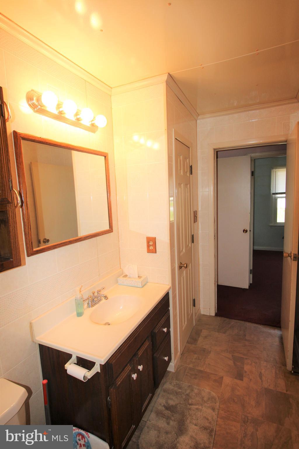 1933 Wabank Road Lancaster, PA 17603 - Photo 8 of 17 Gallery Image 8