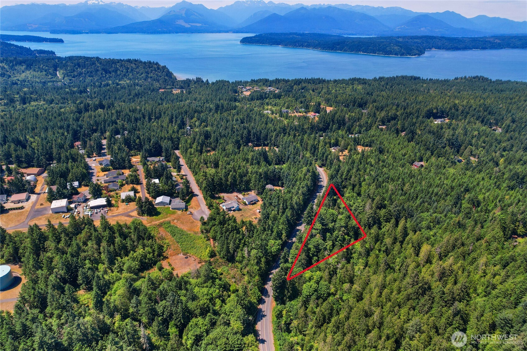 777 Northwest Anderson Hill Road Silverdale, WA 98383 - Photo 11 of 13