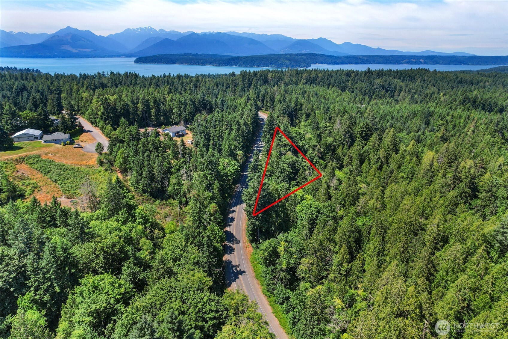 777 Northwest Anderson Hill Road Silverdale, WA 98383 - Photo 6 of 13