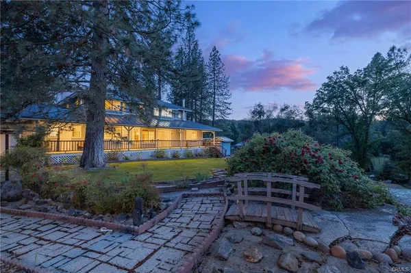 $967,000 | 50711 Road 426, Oakhurst, CA 93644