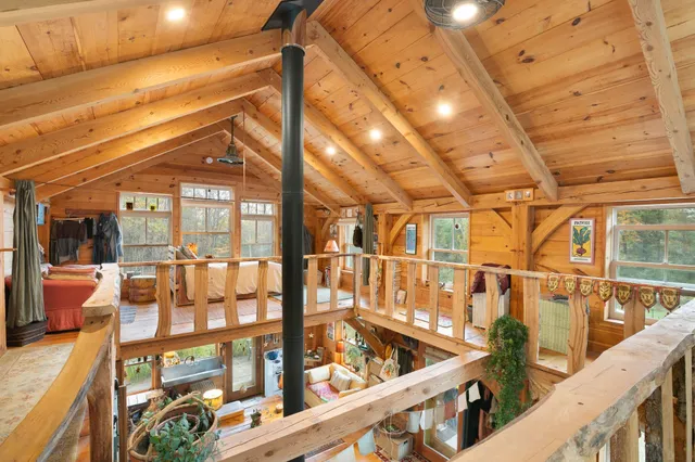 $415,000 | 137 Pleasant Valley Road, Brattleboro, VT 05301