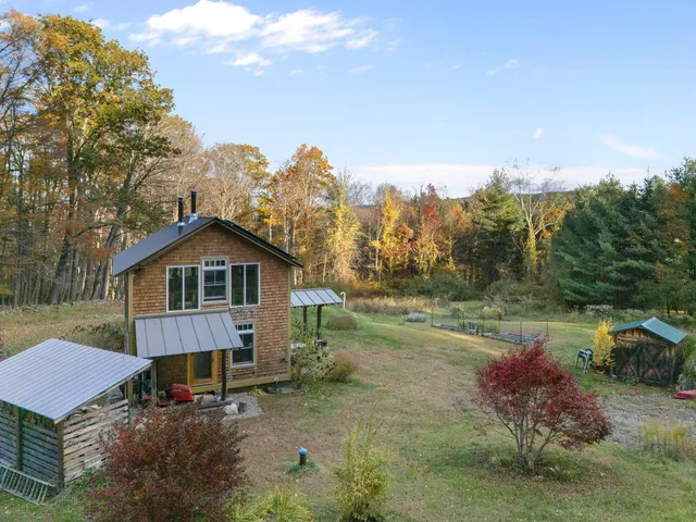 $415,000 | 137 Pleasant Valley Road, Brattleboro, VT 05301