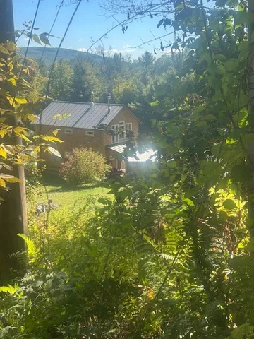 $415,000 | 137 Pleasant Valley Road, Brattleboro, VT 05301