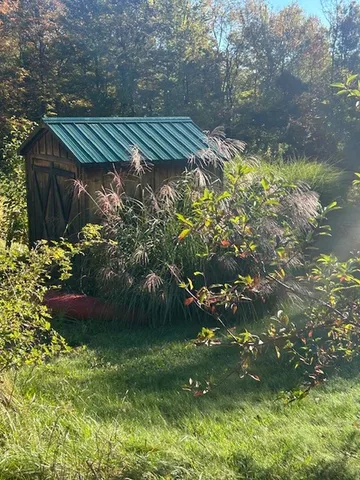 $415,000 | 137 Pleasant Valley Road, Brattleboro, VT 05301