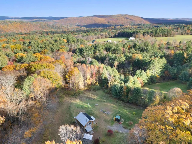 $415,000 | 137 Pleasant Valley Road, Brattleboro, VT 05301