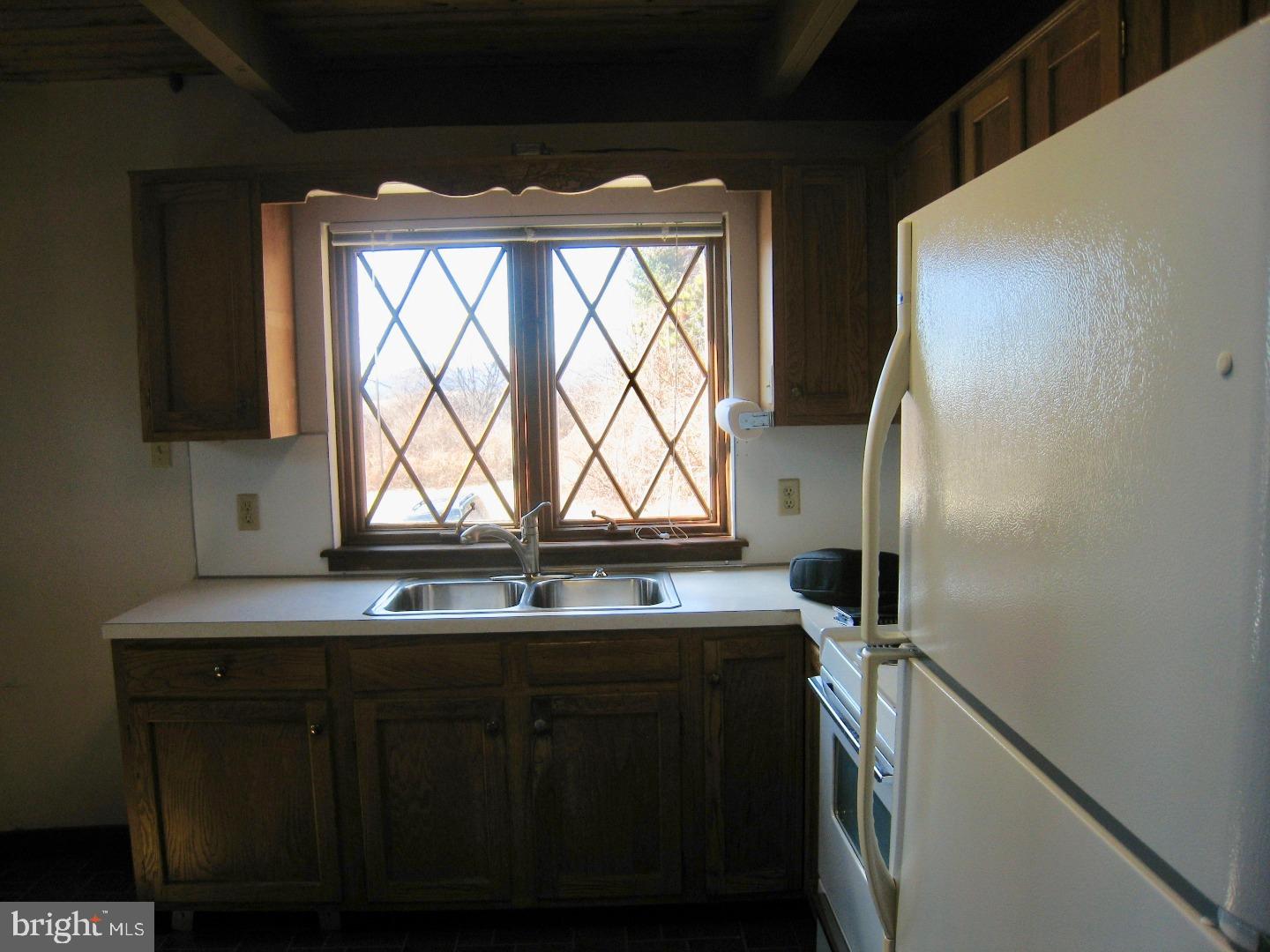 46 Wessnersville Road Kempton, PA 19529 - Photo 6 of 10 Gallery Image 6