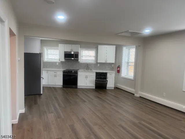 $2,400 | 11 Stoll Street, Unit 1, Netcong, NJ 07857