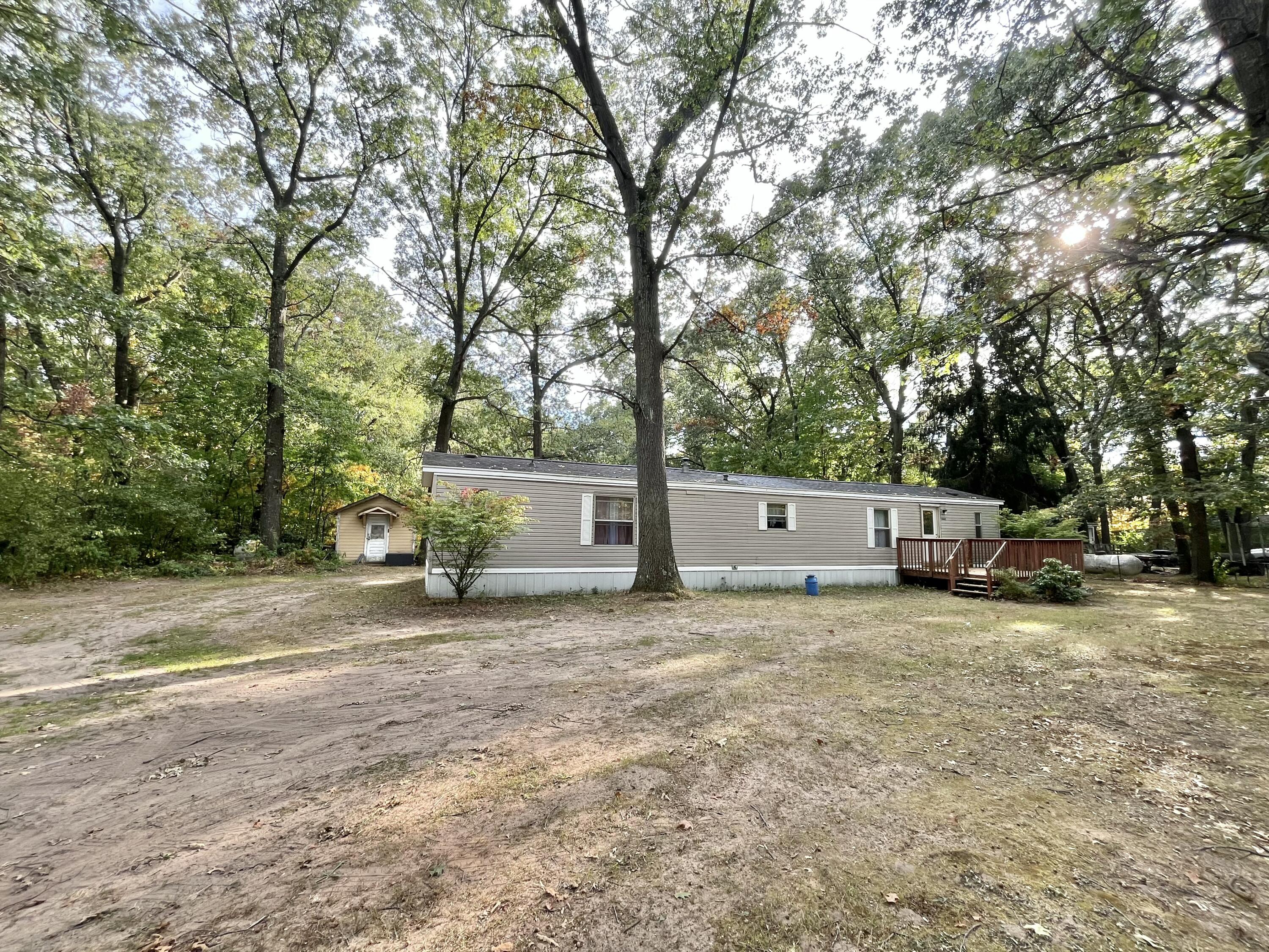 4463 West Skeels Road Montague, MI 49437 - Photo 2 of 26 IMG_2624