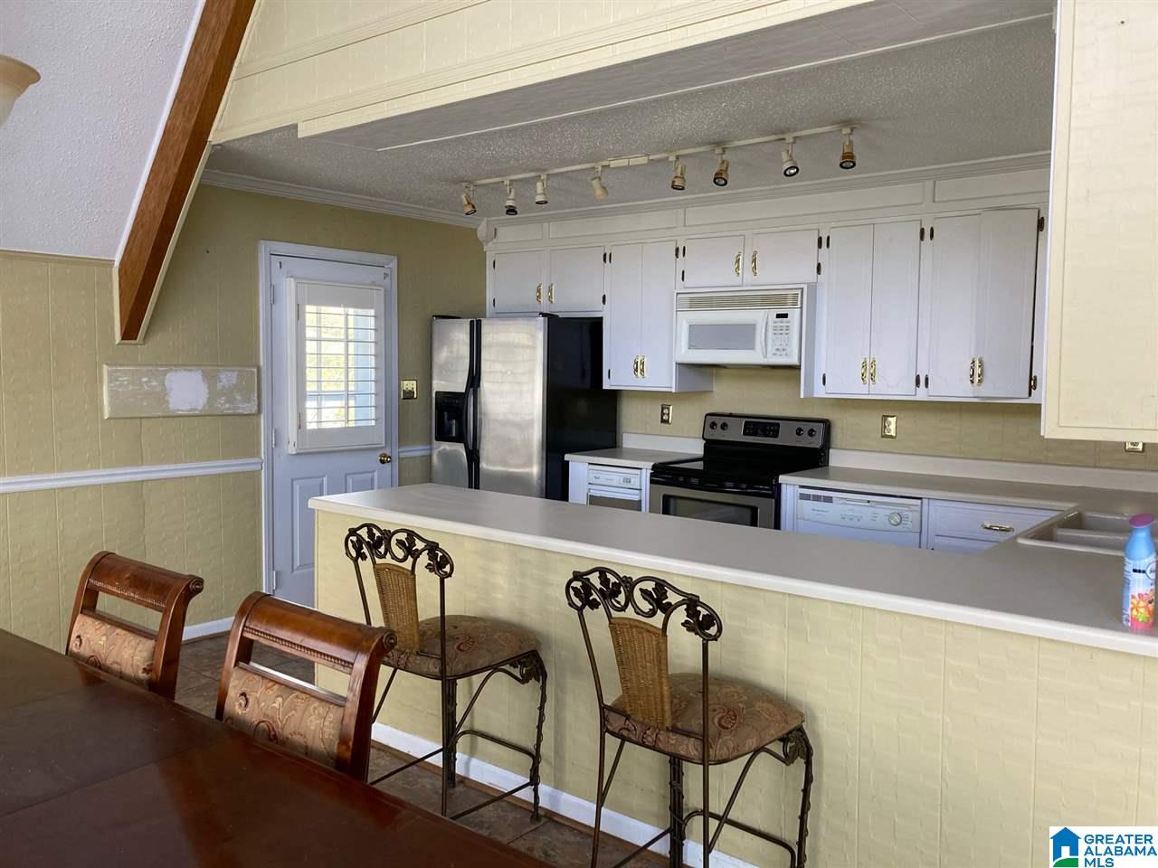 374 Montclair Drive Gadsden, AL 35901 - Photo 5 of 15