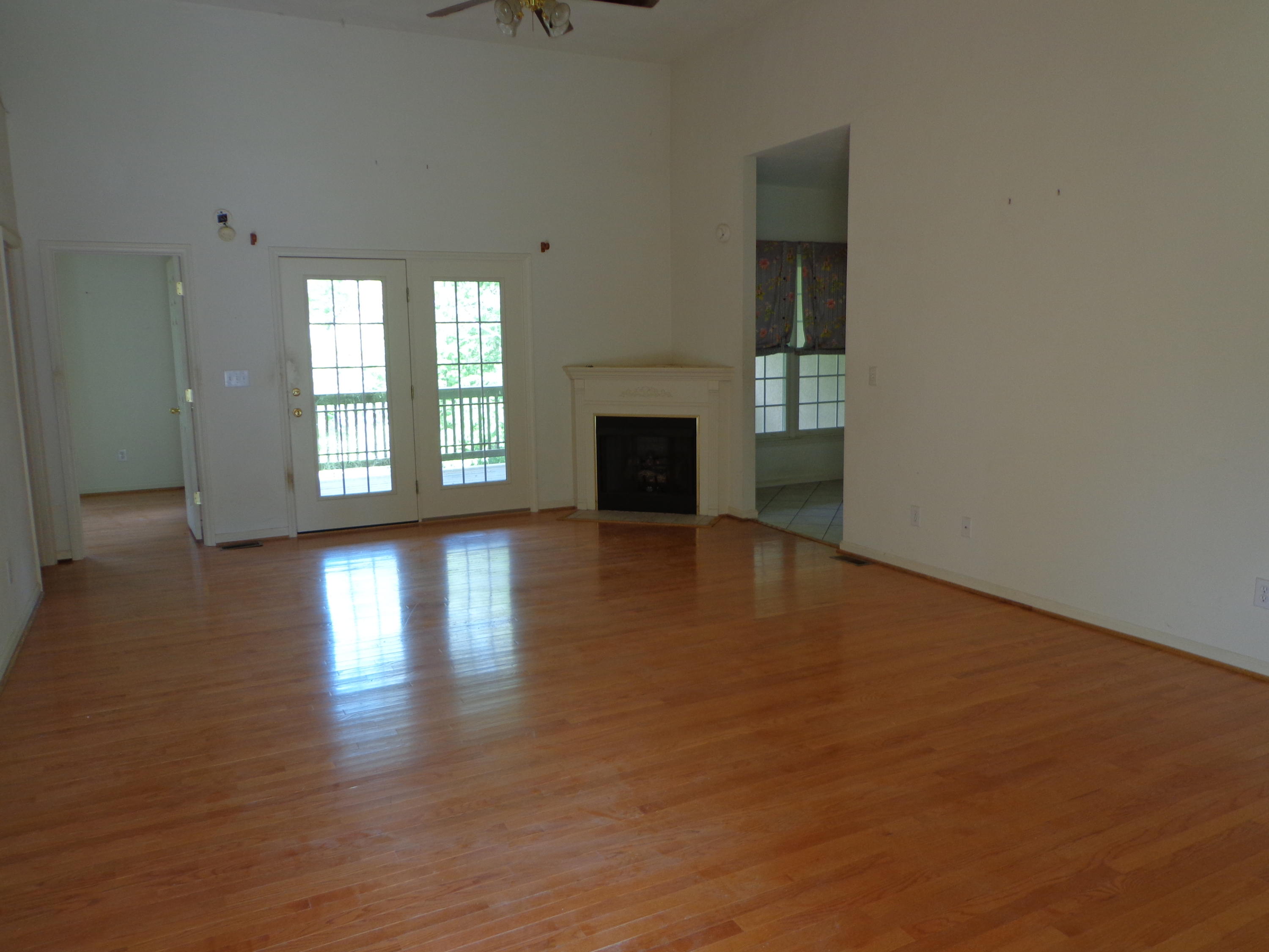 562 Deer Ridge Lane Vinton, VA 24179 - Photo 3 of 36 DSC01204