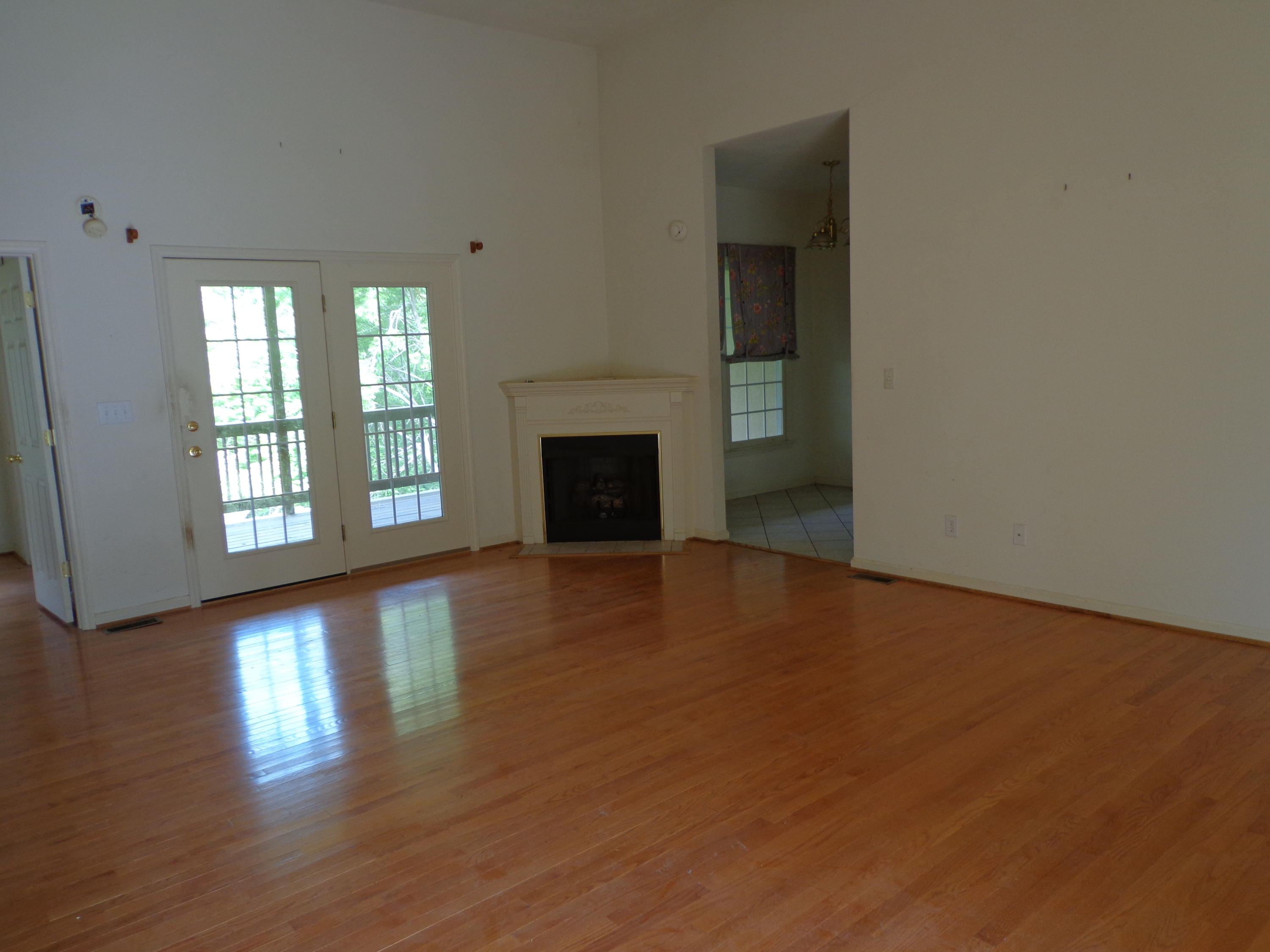562 Deer Ridge Lane Vinton, VA 24179 - Photo 4 of 36 DSC01205