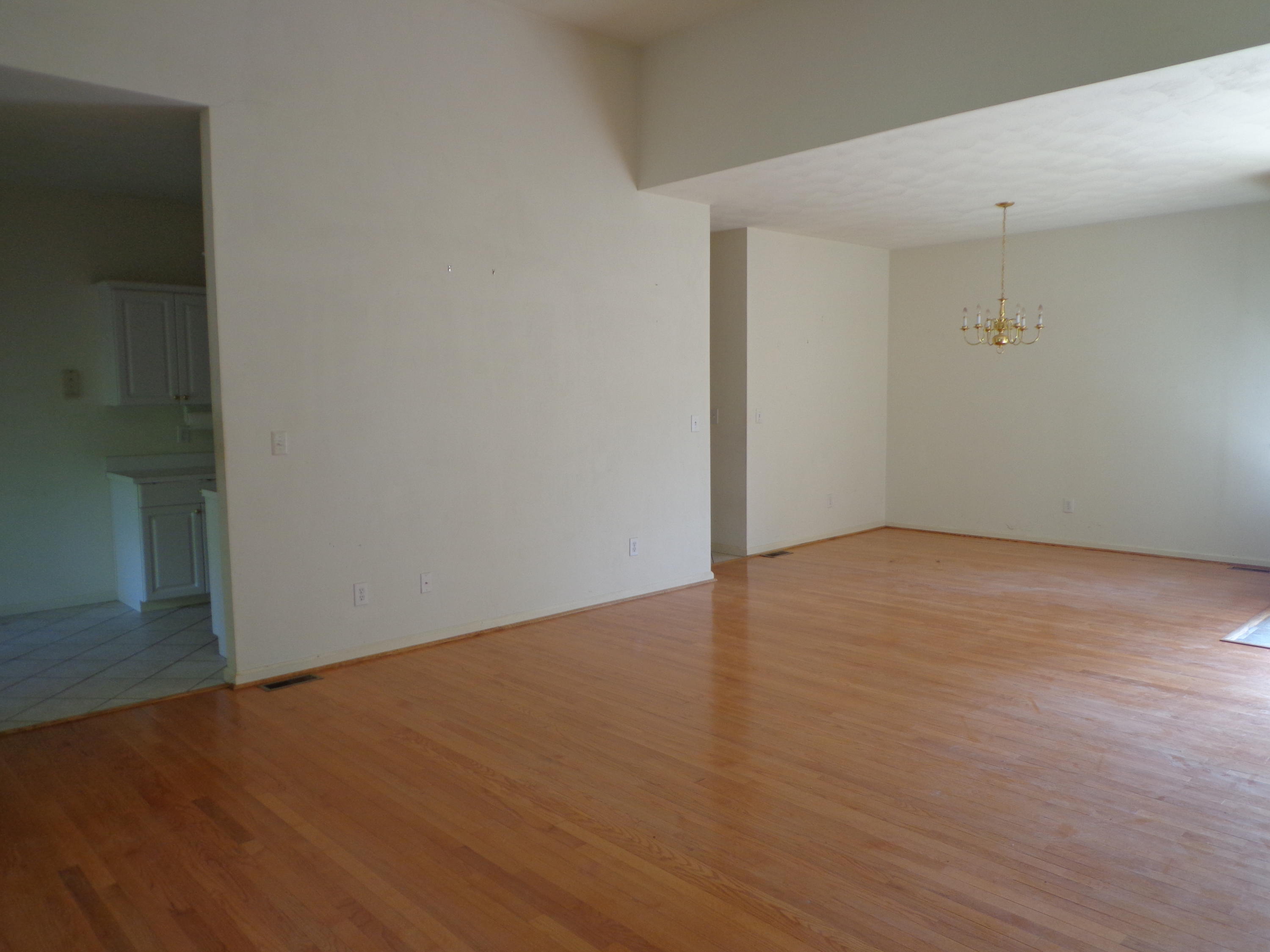 562 Deer Ridge Lane Vinton, VA 24179 - Photo 5 of 36 DSC01206