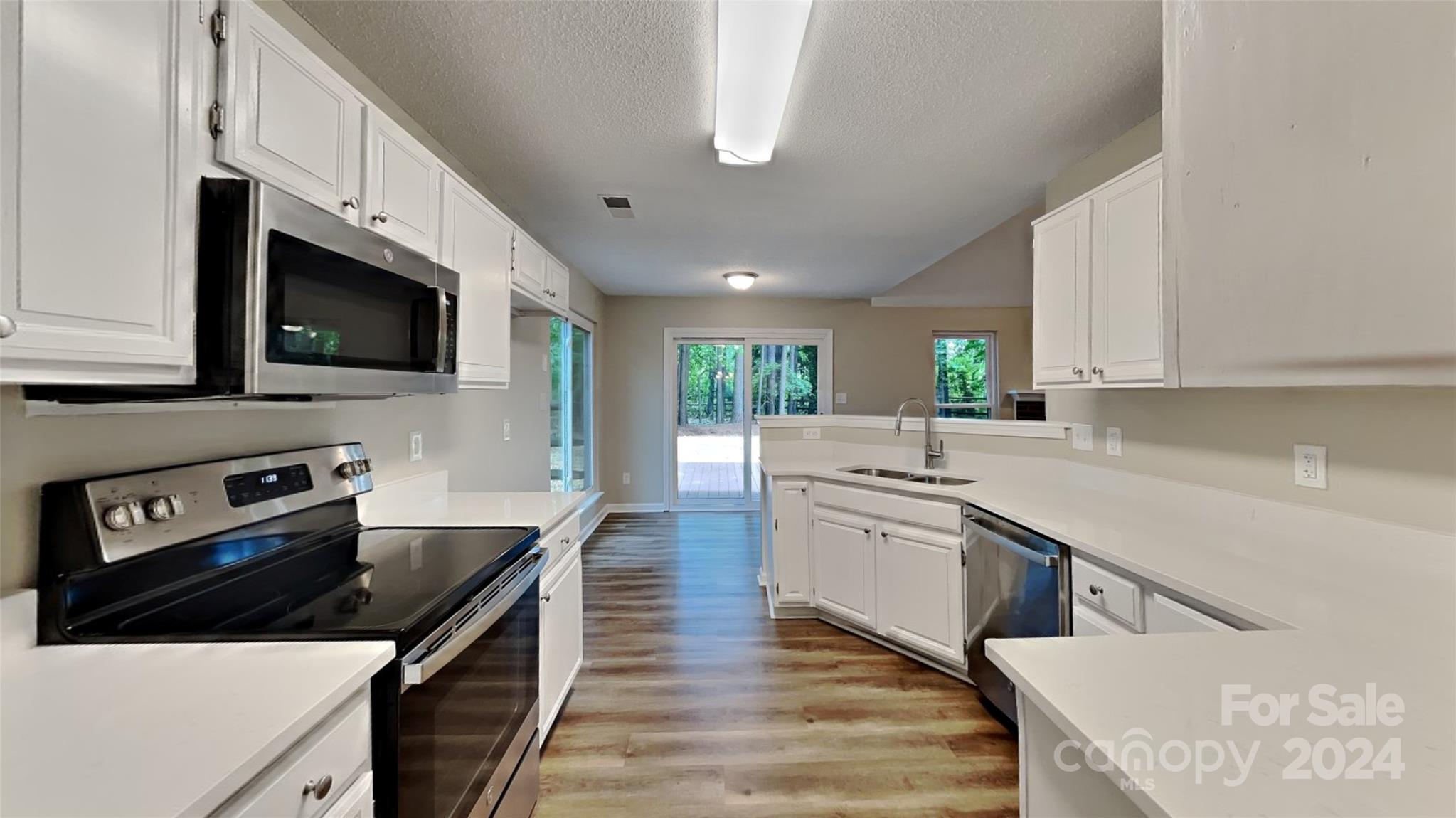 9207 Cedar River Road Huntersville, NC 28078 - Photo 10 of 27 Gallery Image 10