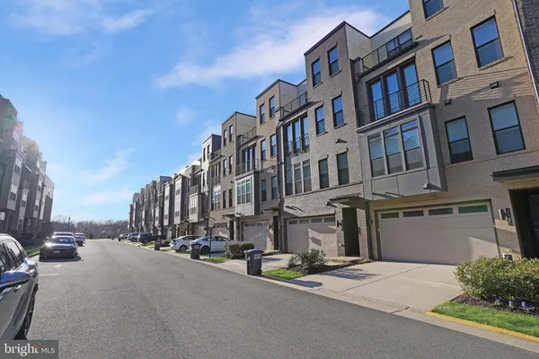$5,200 | 14383 Beckett Glen Circle, Chantilly, VA 20151