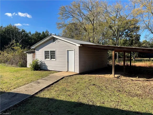 $332,000 | 150 Fuller Mill Road South, Trinity, NC 27370