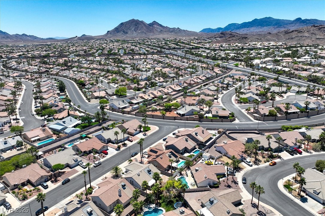 130 Park Ridge Lane Henderson, NV 89002 - Photo 42 of 69 Aerial view of property and surrounding area featu