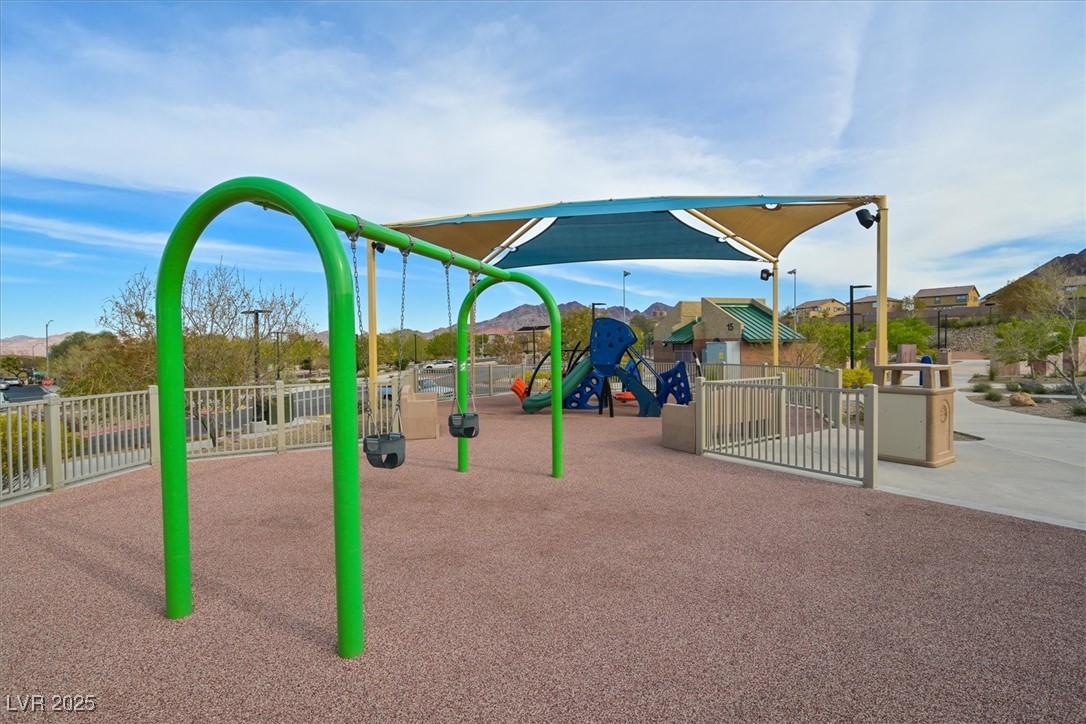 130 Park Ridge Lane Henderson, NV 89002 - Photo 60 of 69 View of communal playground