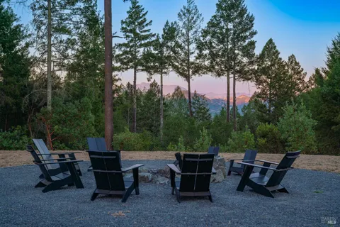 $3,500,000 | 1260 Emerald Ranch Road, Healdsburg, CA 95448