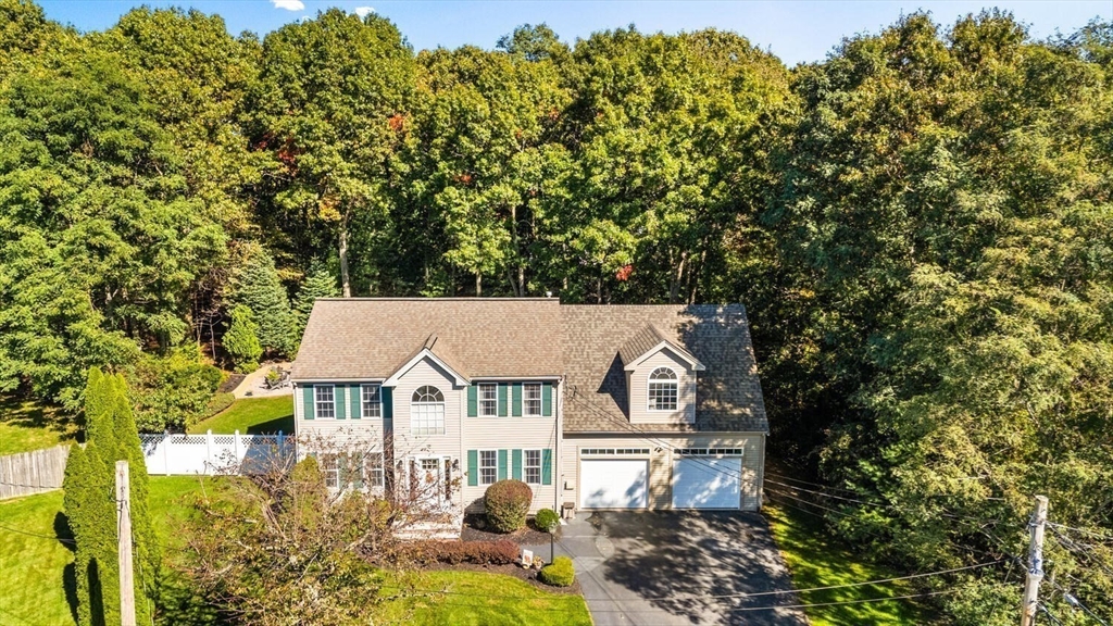104 Ridgewood Drive Taunton, MA 02780 - Photo 3 of 40