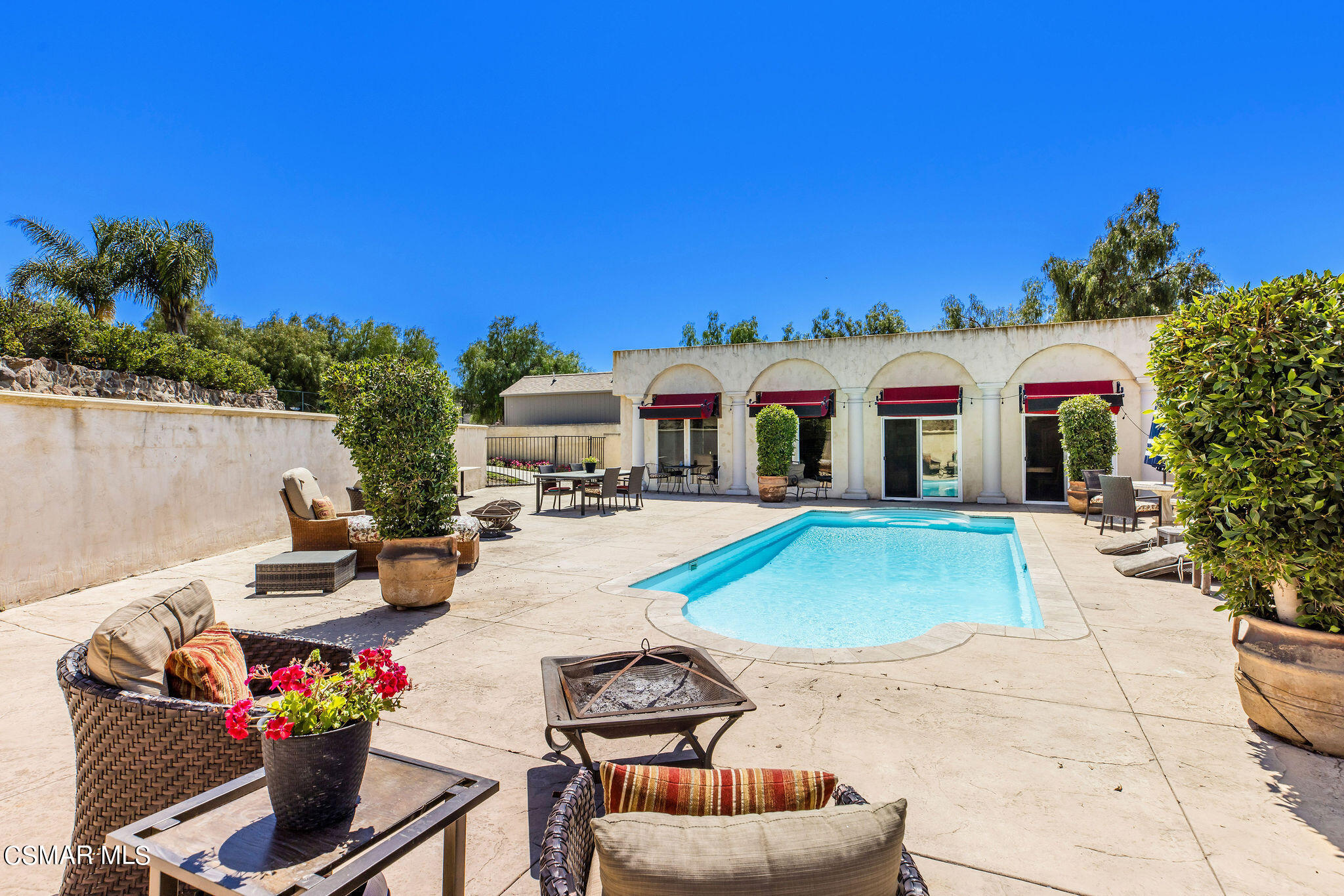 15660 LaPeyre Road Moorpark, CA 93021 - Photo 46 of 84 a view of a house with swimming pool and sitting area
