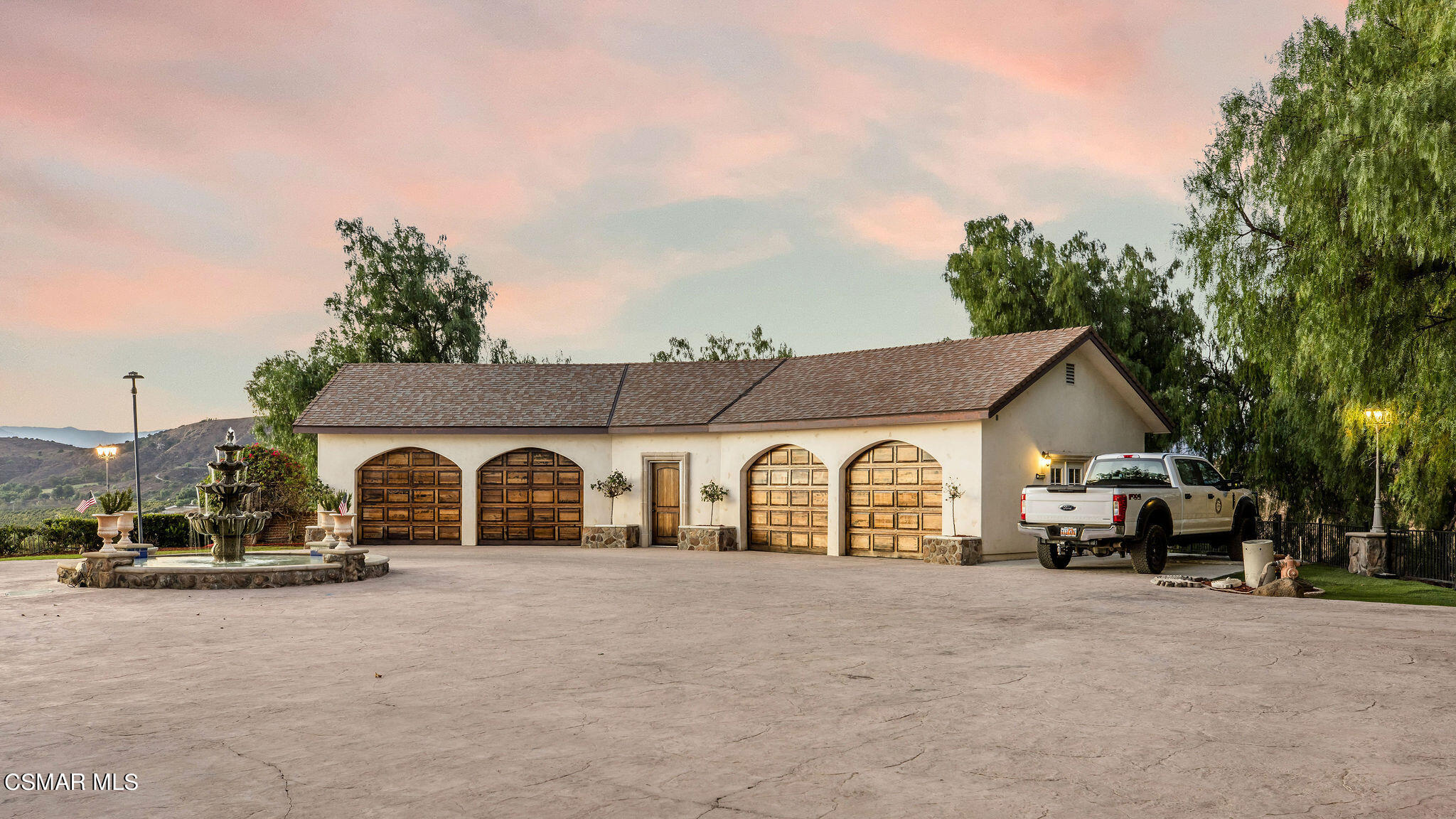 15660 LaPeyre Road Moorpark, CA 93021 - Photo 81 of 84 a view of a car park in front of house