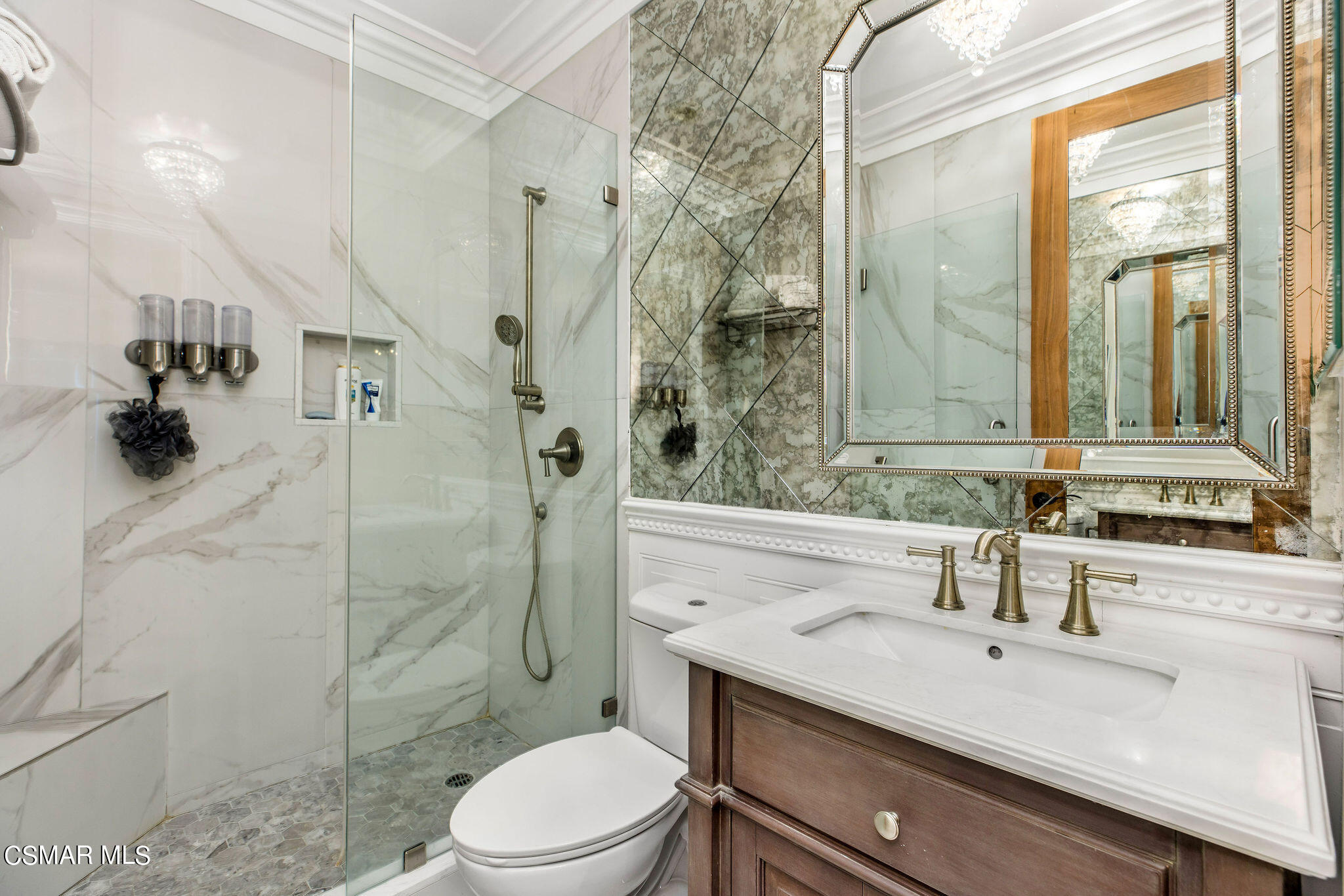 15660 LaPeyre Road Moorpark, CA 93021 - Photo 10 of 84 a bathroom with a sink toilet and shower