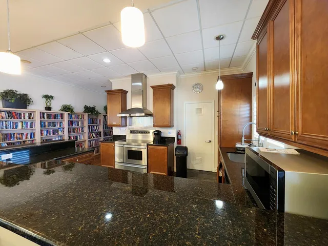 $1,750 | 2000 South Federal Highway, Unit 106, Boynton Beach, FL 33435