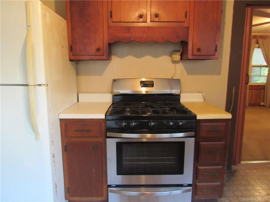 311 New Town Road Rosman, NC 28772 - Photo 7 of 18 Gallery Image 7