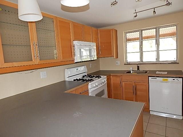 1013 Connor Road Castle Shannon, PA 15234 - Photo 6 of 21 Gallery Image 6