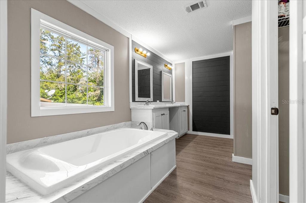 9191 Southwest 32nd Ave Road Ocala, FL 34476 - Photo 23 of 38