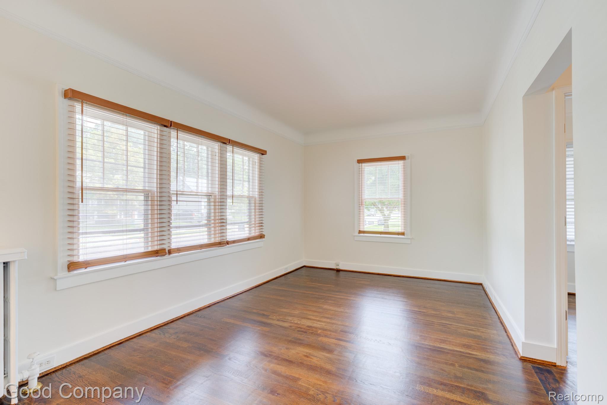 835 Allen Street Ferndale, MI 48220 - Photo 3 of 44 835 Allen St.-02.jpg