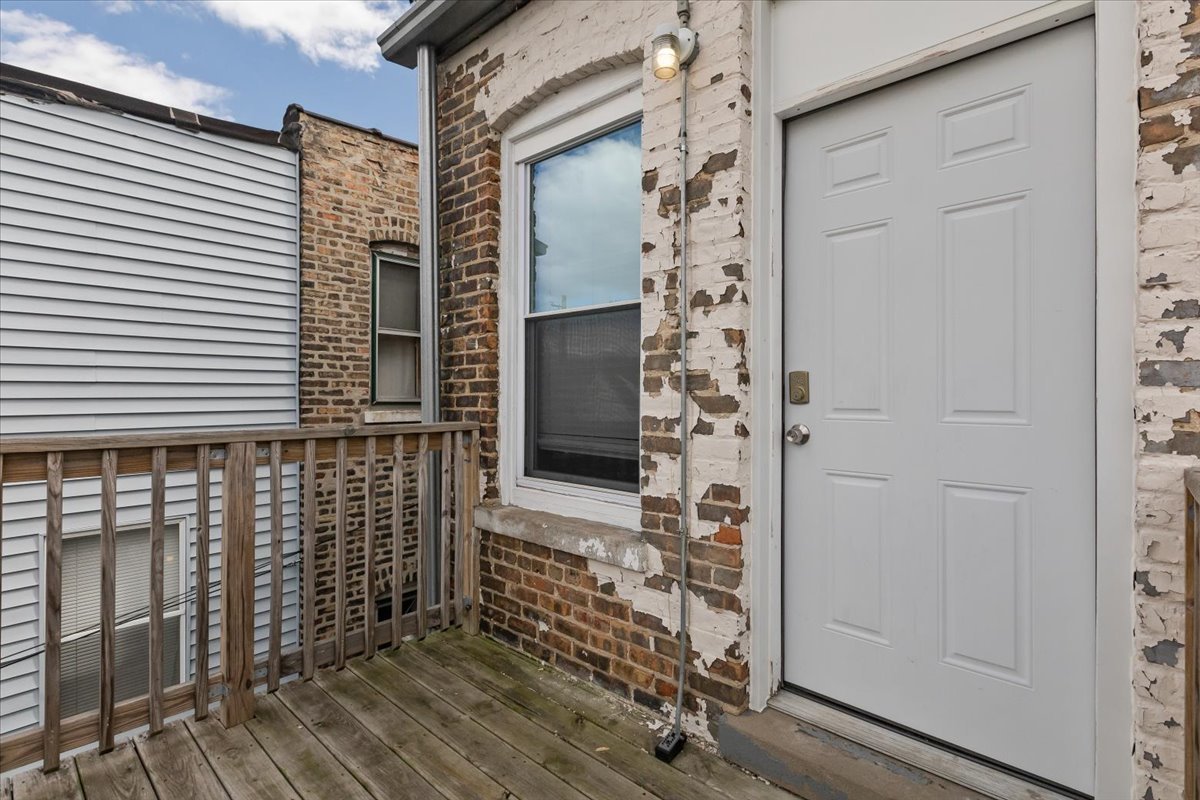 4844 West Rice Street Chicago, IL 60651 - Photo 16 of 33 Gallery Image 16