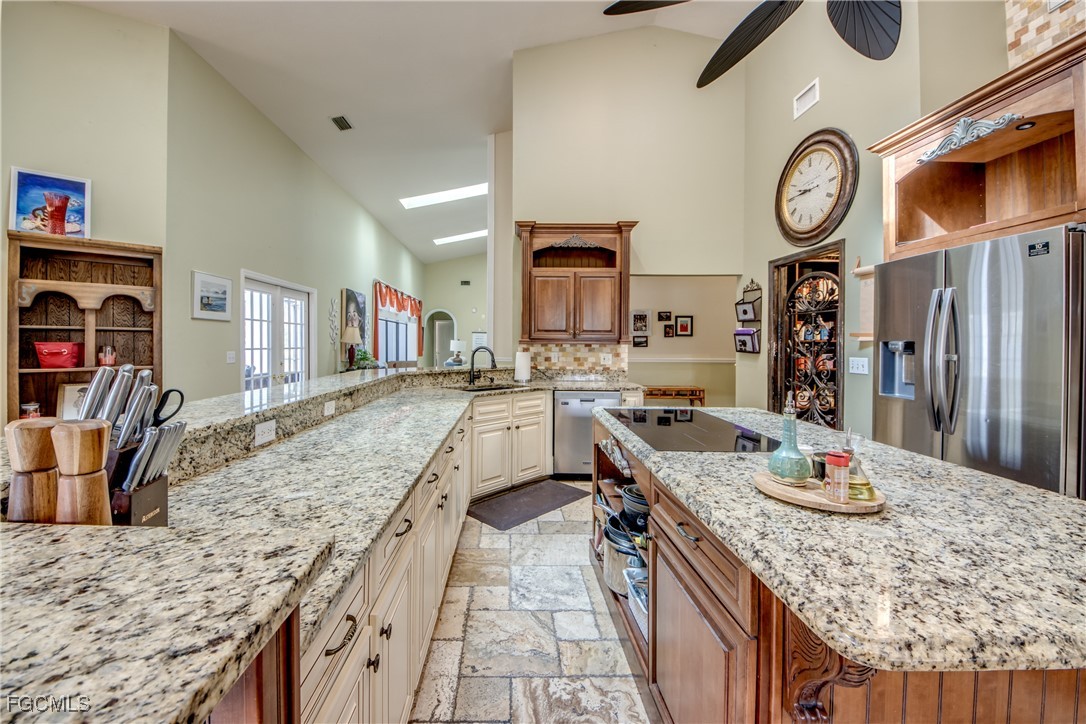 706 Southwest 6th Street Cape Coral, FL 33991 - Photo 12 of 46