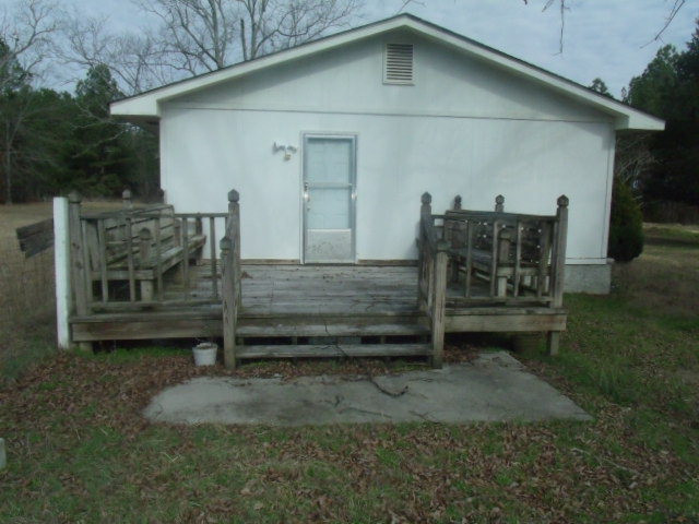 1669 Wilson Road Warrenton, GA 30828 - Photo 15 of 17 Left side view