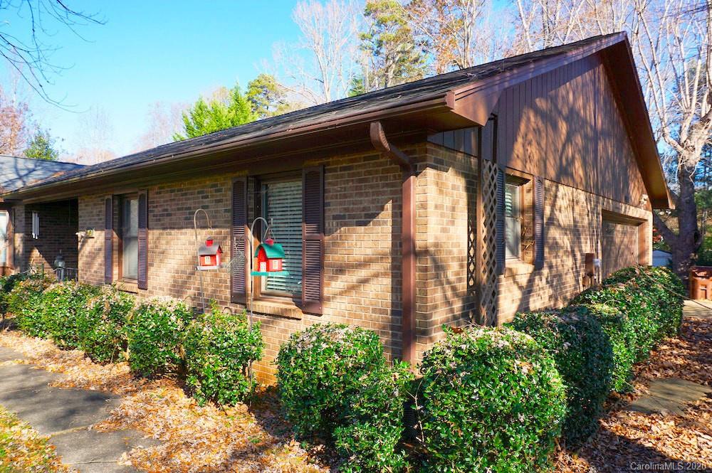 2070 Westover Road Hickory, NC 28602 - Photo 11 of 42 Gallery Image 11