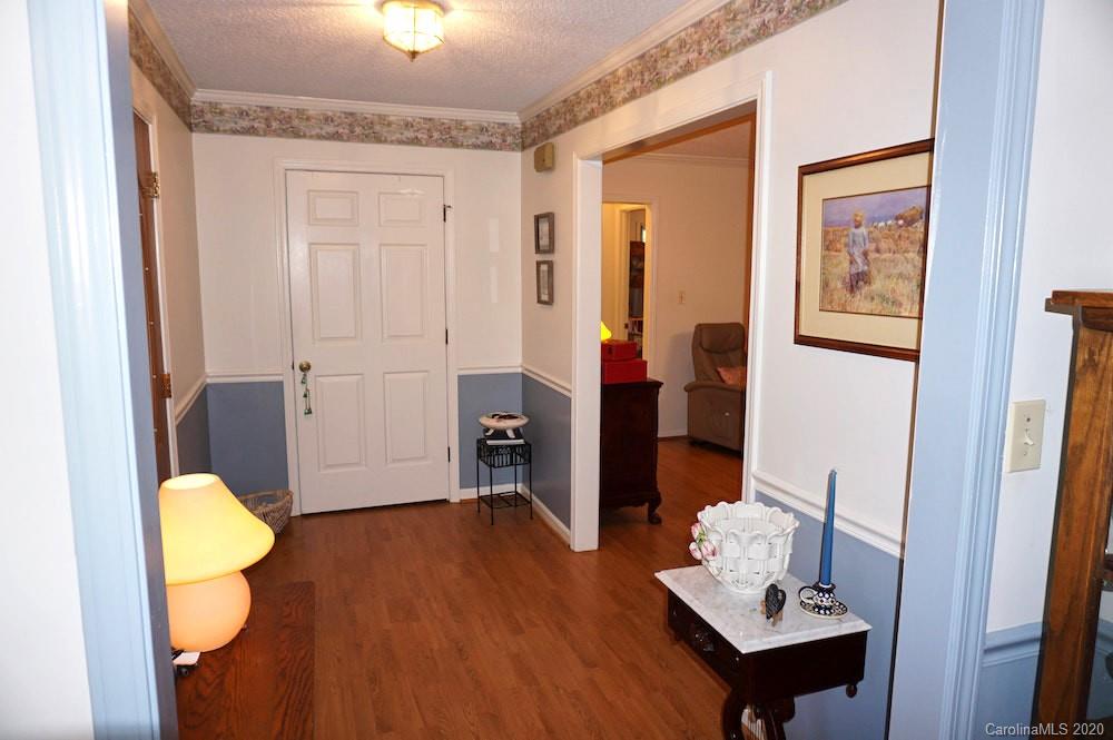 2070 Westover Road Hickory, NC 28602 - Photo 25 of 42 Gallery Image 25