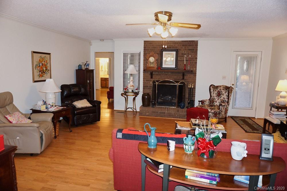 2070 Westover Road Hickory, NC 28602 - Photo 26 of 42 Gallery Image 26