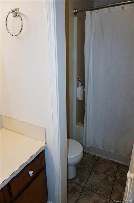 2070 Westover Road Hickory, NC 28602 - Photo 30 of 42 Gallery Image 30