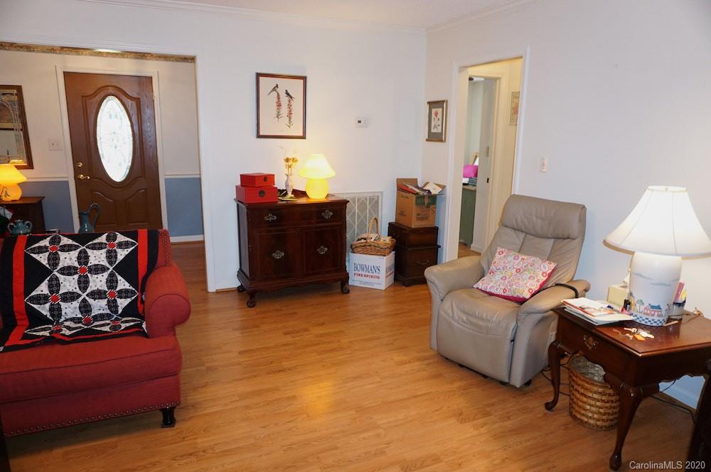 2070 Westover Road Hickory, NC 28602 - Photo 34 of 42 Gallery Image 34