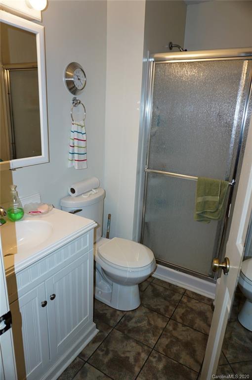 2070 Westover Road Hickory, NC 28602 - Photo 35 of 42 Gallery Image 35